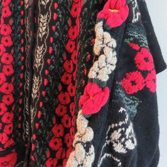 VINTAGE Maureen Goldie Scotland 100% Wool Black Red Poppy Knit Cardigan - Picture 9 of 16